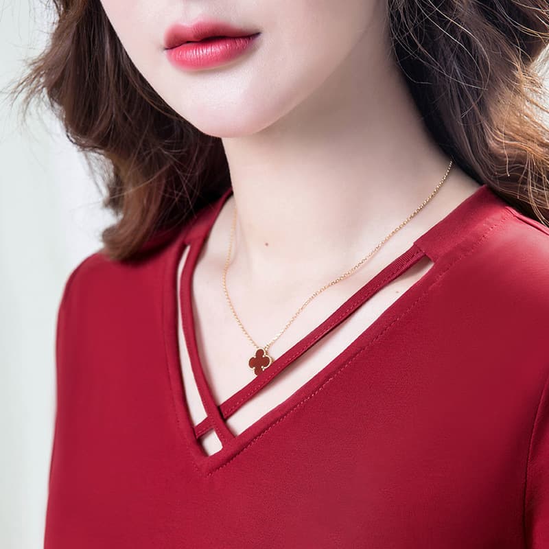 Summer Cherry Red Medium Sleeve T-Shirt for Women, Five-Sleeve V-Neck, Pure Cotton, Slim Fit, Beaded Undershirt, Short Sleeve, Whitening Summer Wear