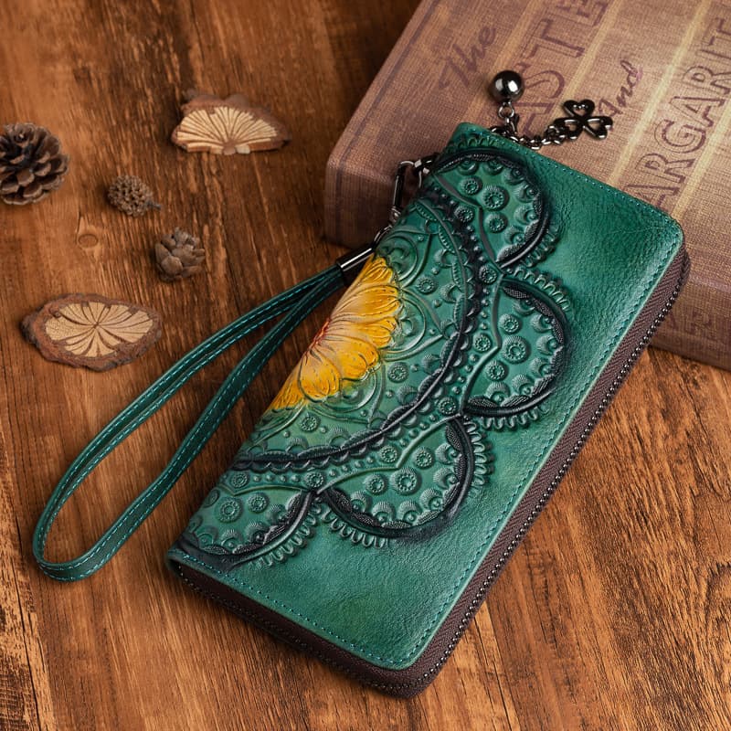Top-grain leather wallet for women, anti-skimming, popular ladies' phone bag, vintage genuine leather clutch, vegetable-tanned leather handbag