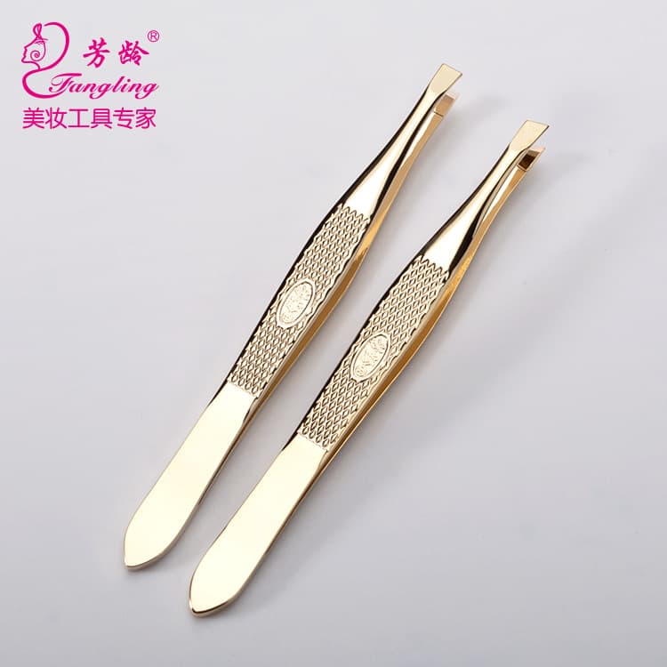 Stainless Steel Gold-Plated Slant Tip Eyebrow Tweezers for Hair Removal, Eyebrow Shaping, and White Hair Plucking, Flat Tip Eyebrow Tweezers