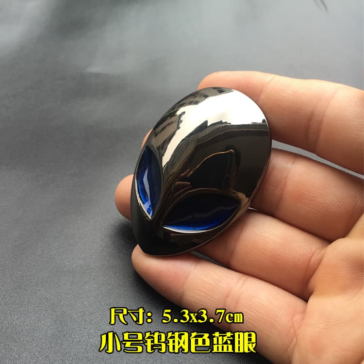 Enlarged alien head metal stickers modified car stickers personalized three-dimensional body stickers decorative stickers metal stickers