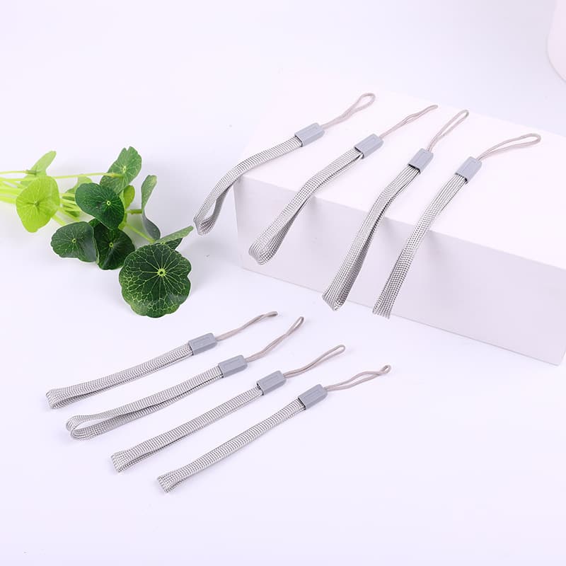 Manufacturer supply short umbrella lanyard selfie stick lanyard phone toy lanyard USB flash drive cup lanyard.