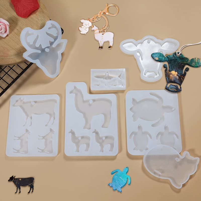Dinosaur Keychain Epoxy Resin Mold DIY Cartoon Crystal Car Hanger Bookmark Tag Silicone Mold