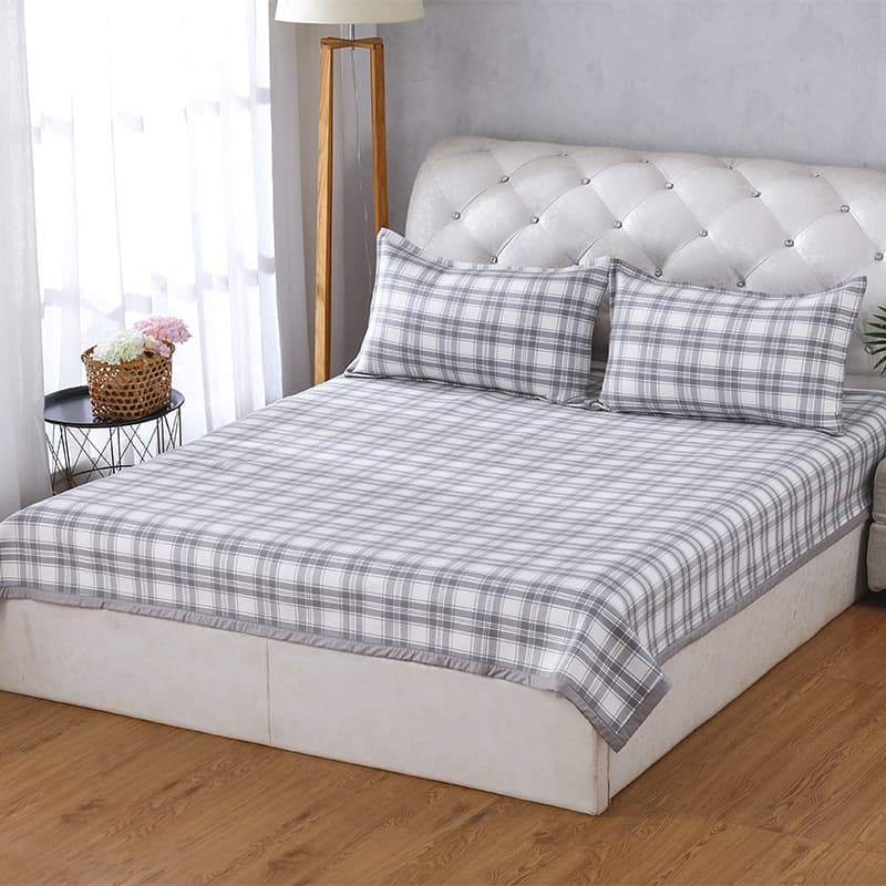 Factory Wholesale Bamboo Fiber Cooling Mat Air Conditioned Room Ice Silk Soft Mat Foldable Washable Adult Children Mat