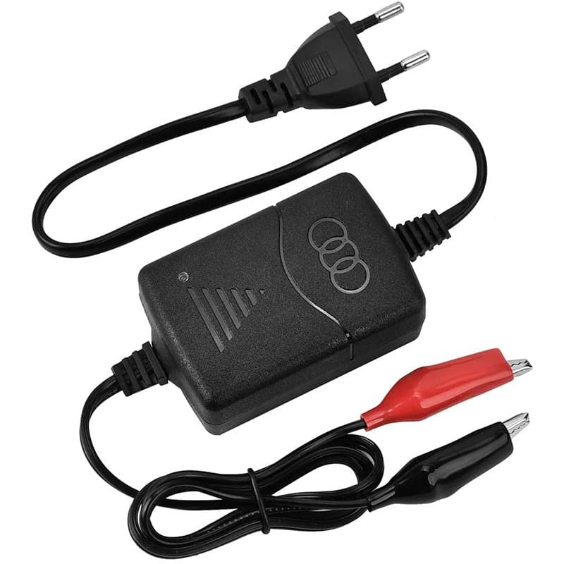 Smart Motorcycle Battery Charger 13.8V Charging Machine 12V Battery Charger Portable Power Bank