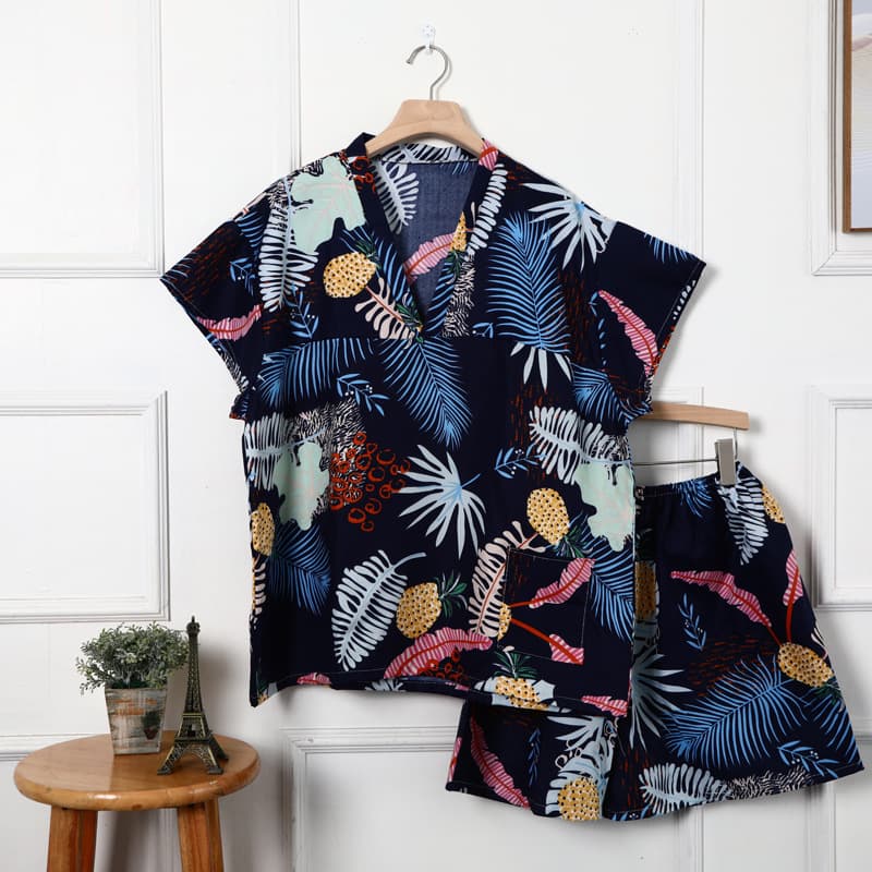 Brand new sauna suits for women, disposable bathwear, men's couples pajamas short sleeve, up to 300 jin large size hotel bathrobe wholesale