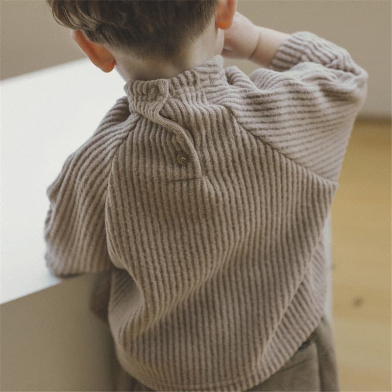 INS style corduroy brushed autumn and winter inner layered shirts for boys and girls, T-shirts, baby tops