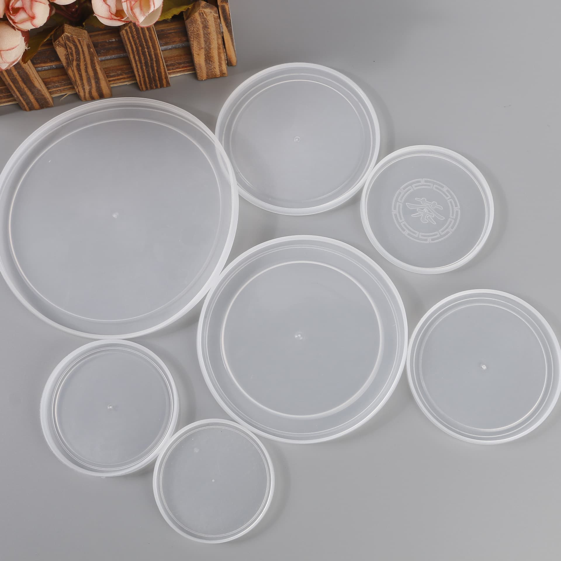 Wholesale production of transparent plastic lids for tea, milk powder, tin cans, PE dustproof plastic lids, 401# 99MM paper can lids.
