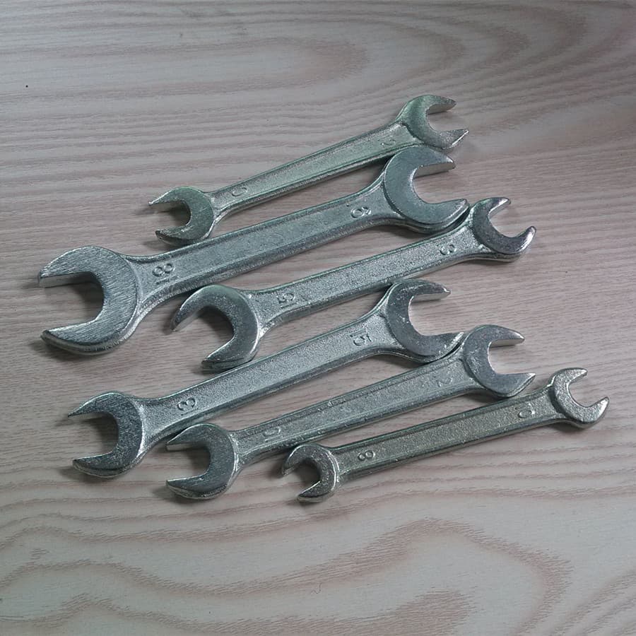 Wholesale small hardware forged high-strength high-hardness automotive maintenance manual vehicle matching double-open wrench tools.