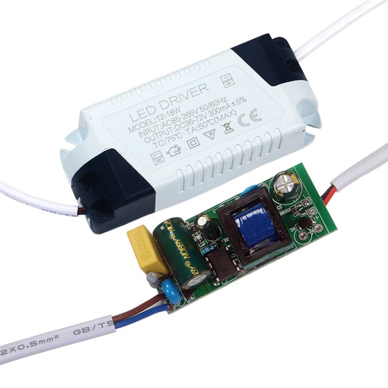Wholesale 4-7W Isolated LED Driver Power Supply Square External Flame-Retardant Plastic Panel Light Flicker-Free Constant Current Power Supply