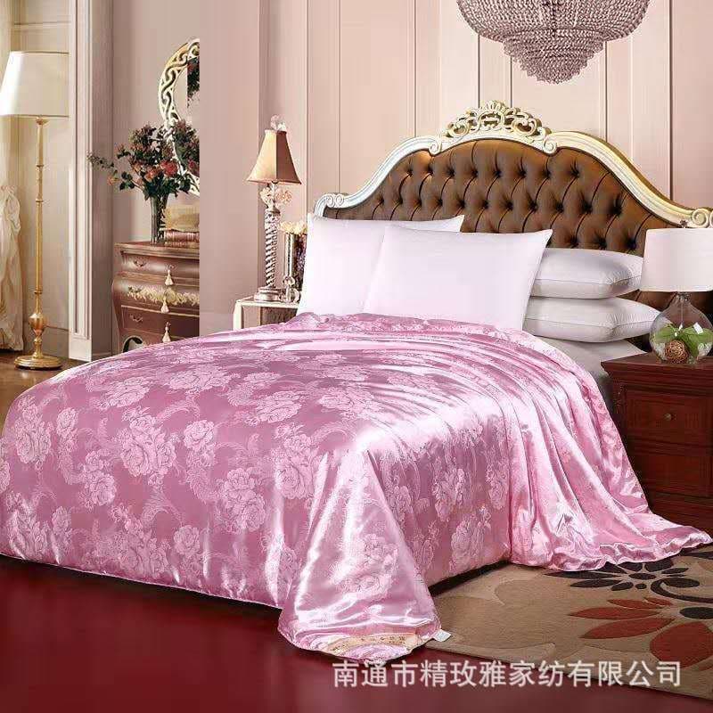 Custom Mulberry Silk Quilt Double Bedding, Street Vendor Promotional Gift Boxed, Sales Event Gift Wholesale, Warm Winter Jacquard