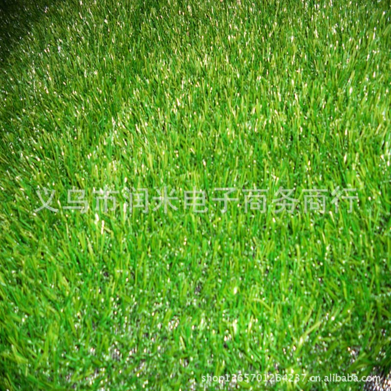 Lawn carpet shock-absorbing pads, artificial turf, simulated turf laying, leisure kindergarten lawn greening project fencing