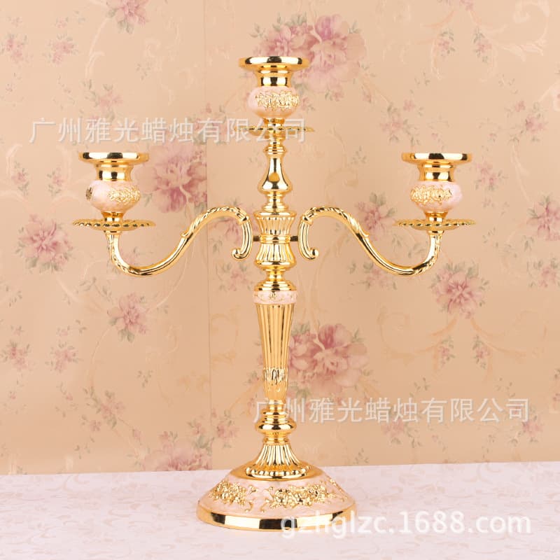 Factory Wholesale European Candle Holder Zinc Alloy Long Candle Thread Candle 3-Head Metal Candle Holder for Hotel Club