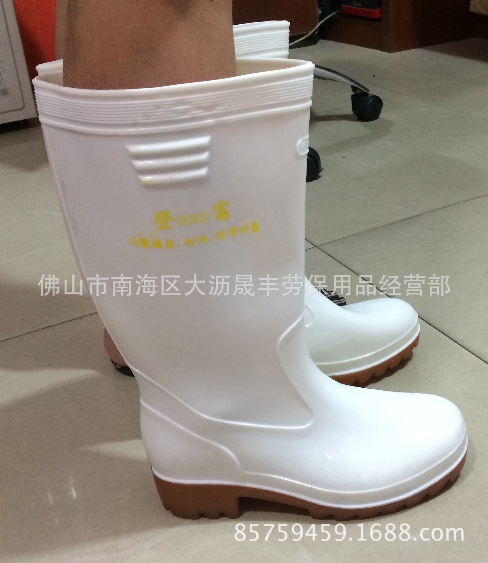 White Water Shoes Acid, Alkali, Oil Resistant Rain Boots, PVC Food Factory Slip-Resistant Kitchen Work Waterproof Rubber Shoes