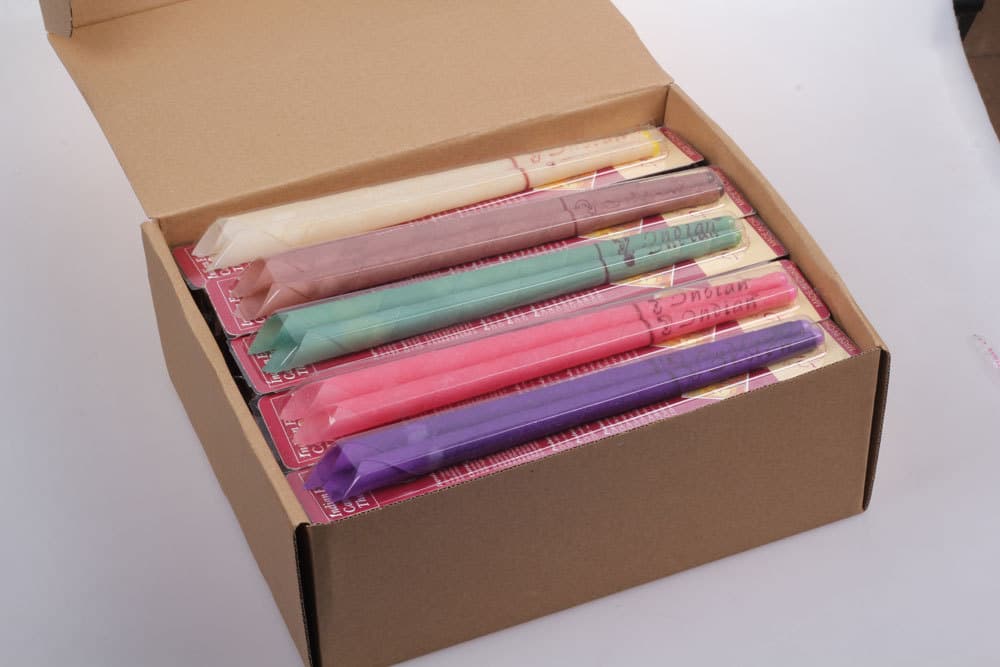Source factory boxed cardboard trumpet ear candles, aromatherapy ear candles with plugs, 8 colors and 8 flavors, large quantity and good price