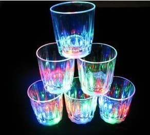 New hot selling small coke cup, drink cup, luminous cup, flash cup, beer cup, bar wholesale