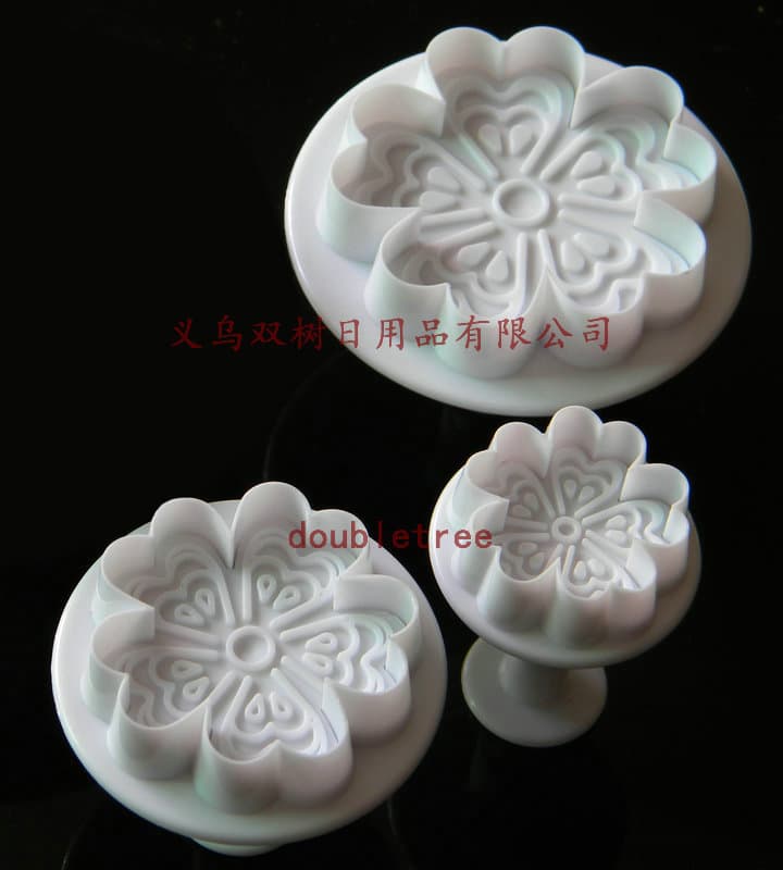 Fondant Cake Tools 2005 3pcs Flower Shaped Fondant Spring Printing Die Cutting Mold Biscuit Mold OPP Pack