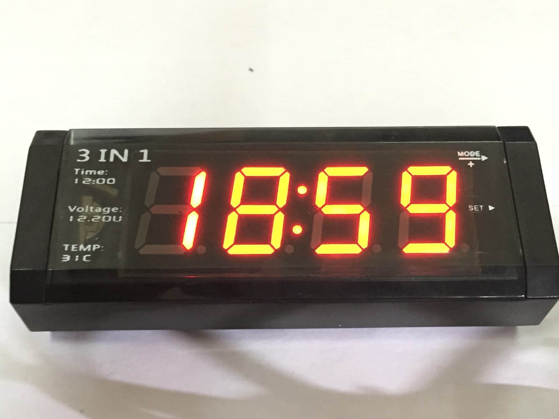 Car vehicle time, temperature, voltage 3-in-1 display tester