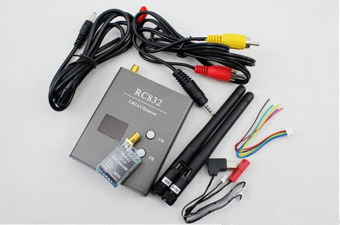 New 40 frequency point 200MW 5.8g image transmission RC832 + TS5823 transmitter + receiver.