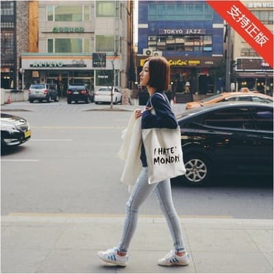 Fresh and Simple Canvas Bag Literary Shopping Bag for Women with Letters, Japanese Style Student Shoulder Bag