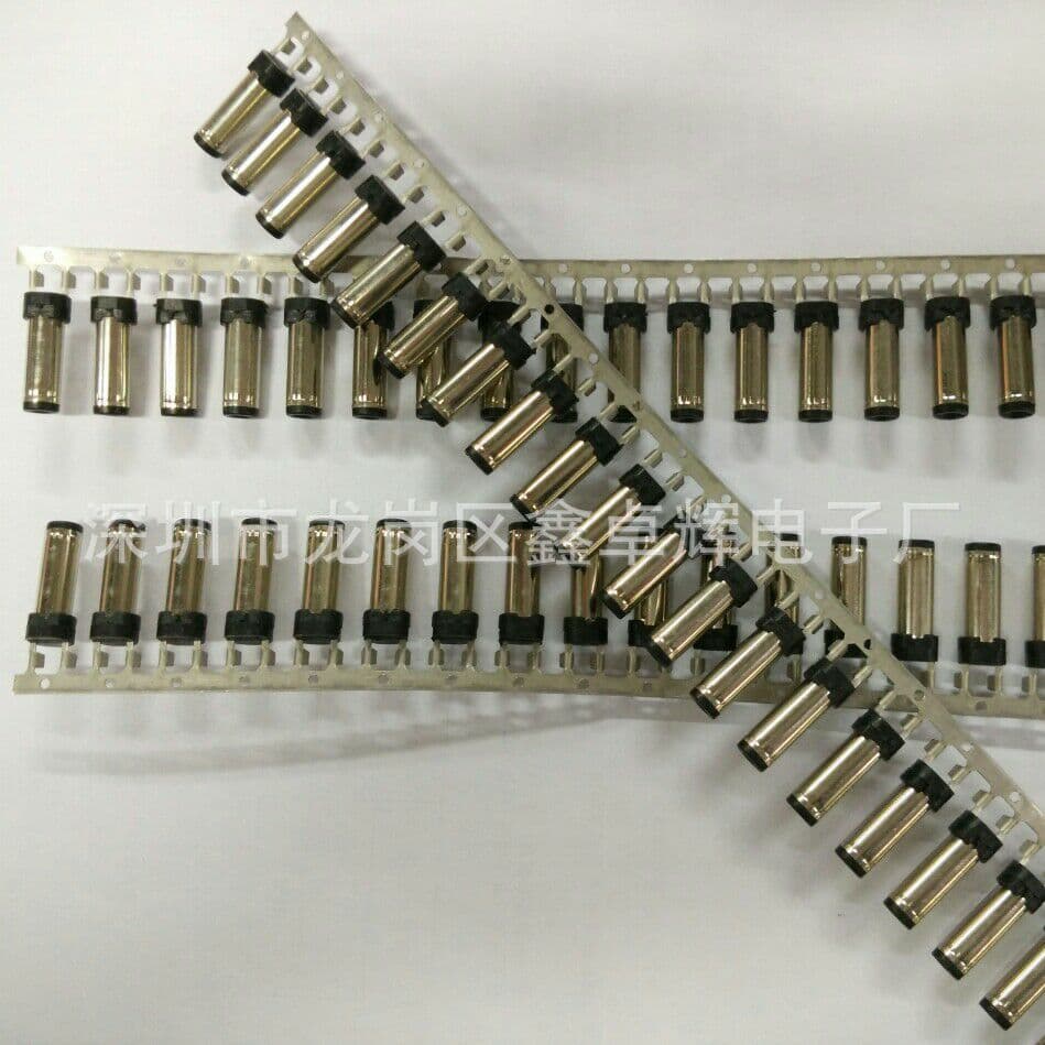 Supplied Chain-produced DC Connector 5521 with Stamped Tape and Fork Crimping