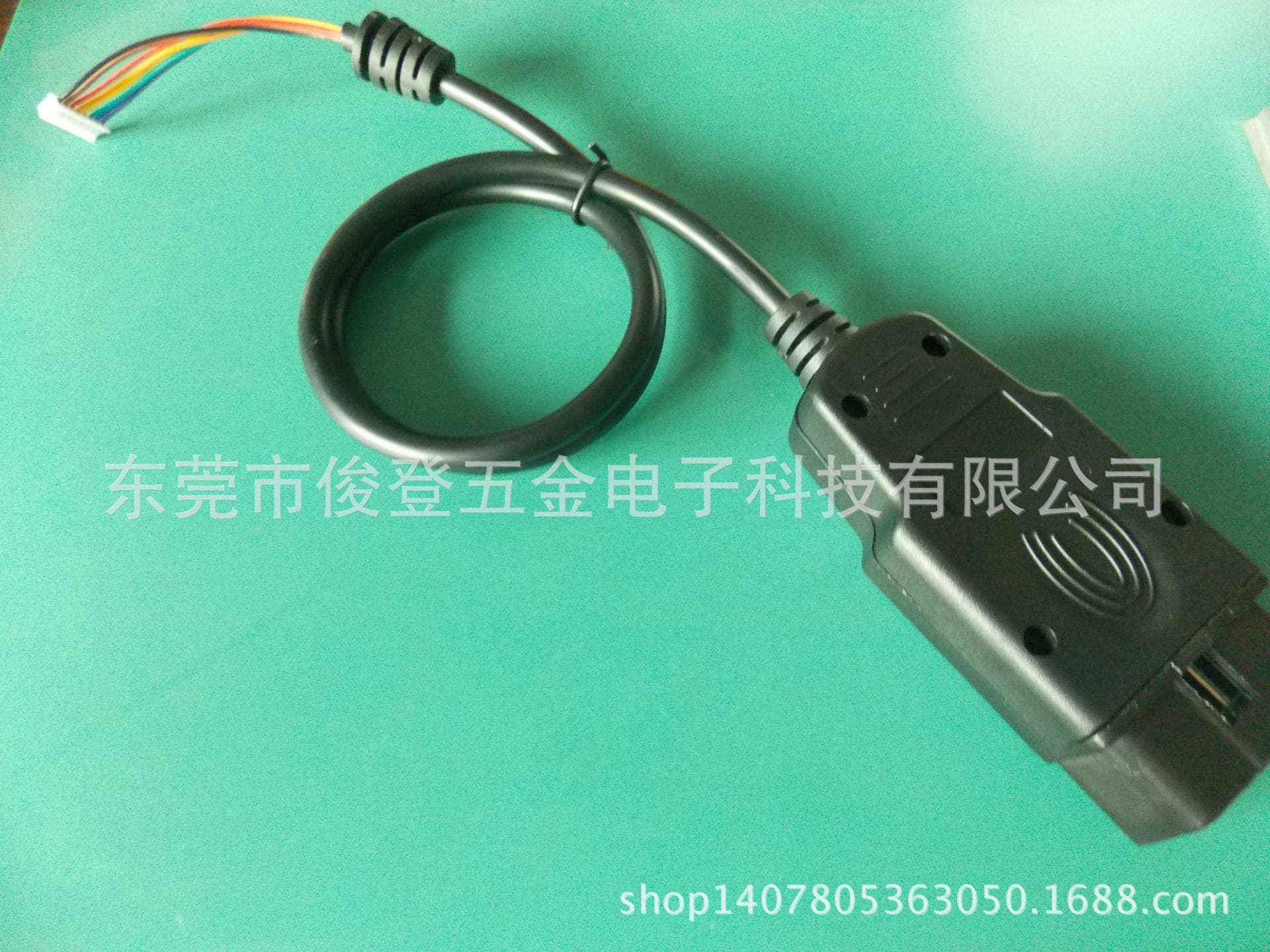 Manufacturer sells OBD2 extension cables, suitable for decoders