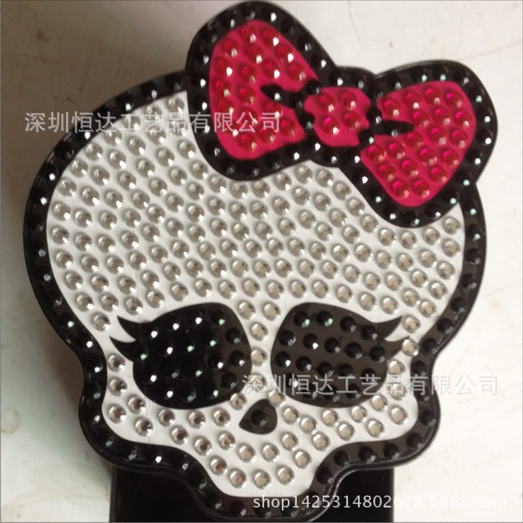 Skull diamond stickers, rhinestone phone case paper, trendy and cool crystal journaling for electronic products.