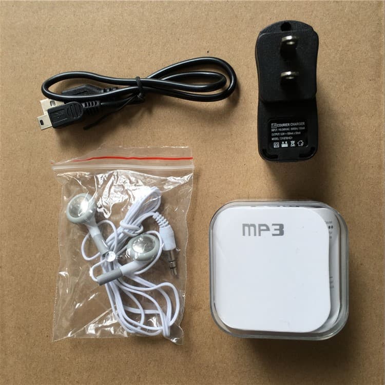 Supply of exquisite MP3/MP4 crystal cases, headphones, data cables, chargers, plug-in cards, MP3/MP4 accessories