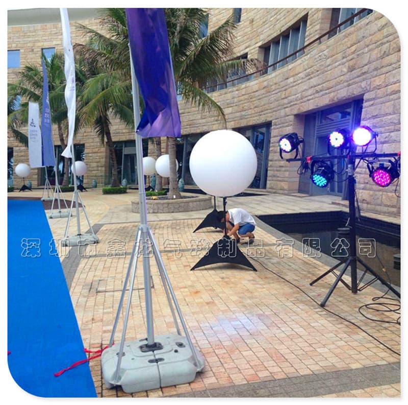 Prom Set Road Guide Light Inflatable Bracket Ball Built-In LED Colorful Light Balloon Custom Logo Reusable