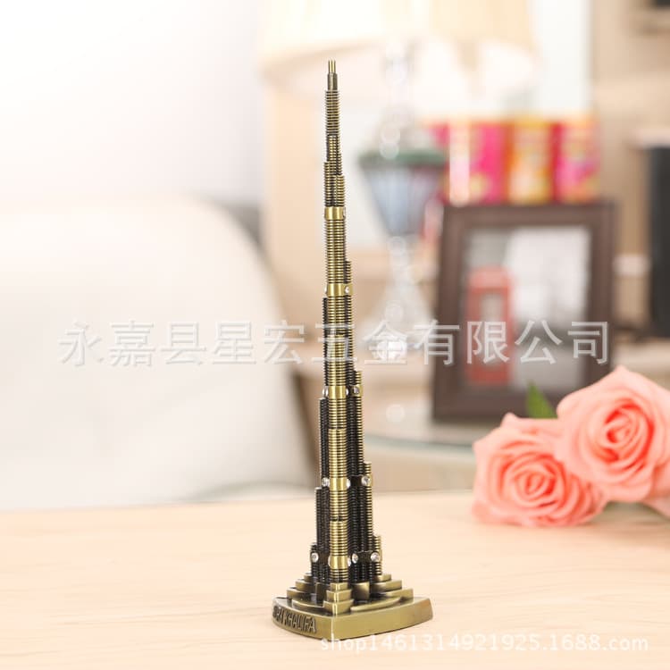 Burj Khalifa Model Dubai Tower Craft Ornament Home Decor Famous Landmark Iron Tower Ornament