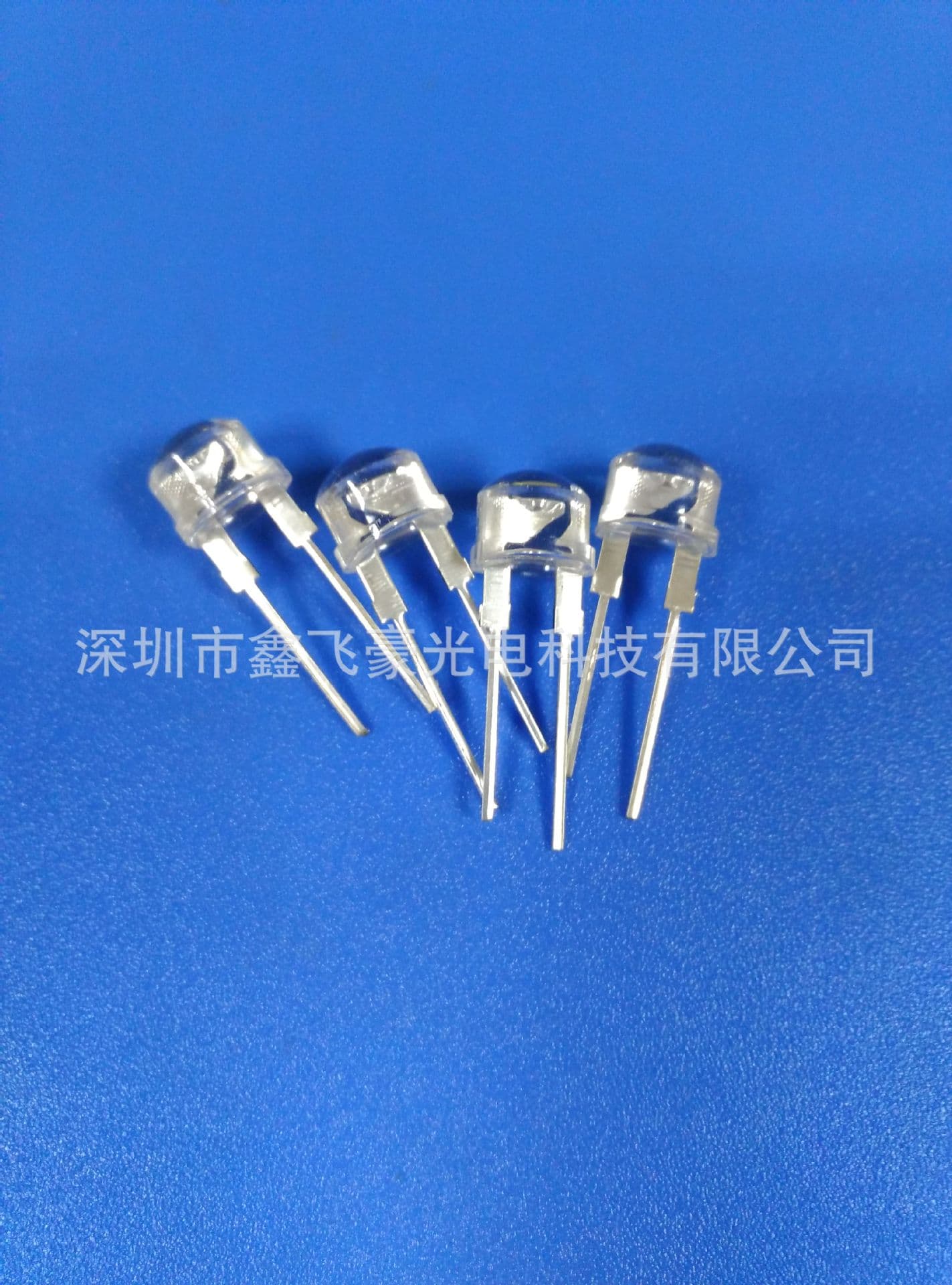 Direct supply from Shenzhen manufacturer: F8/8mm warm white flat-top LED, 0.5W, through-hole large bracket light-emitting diode