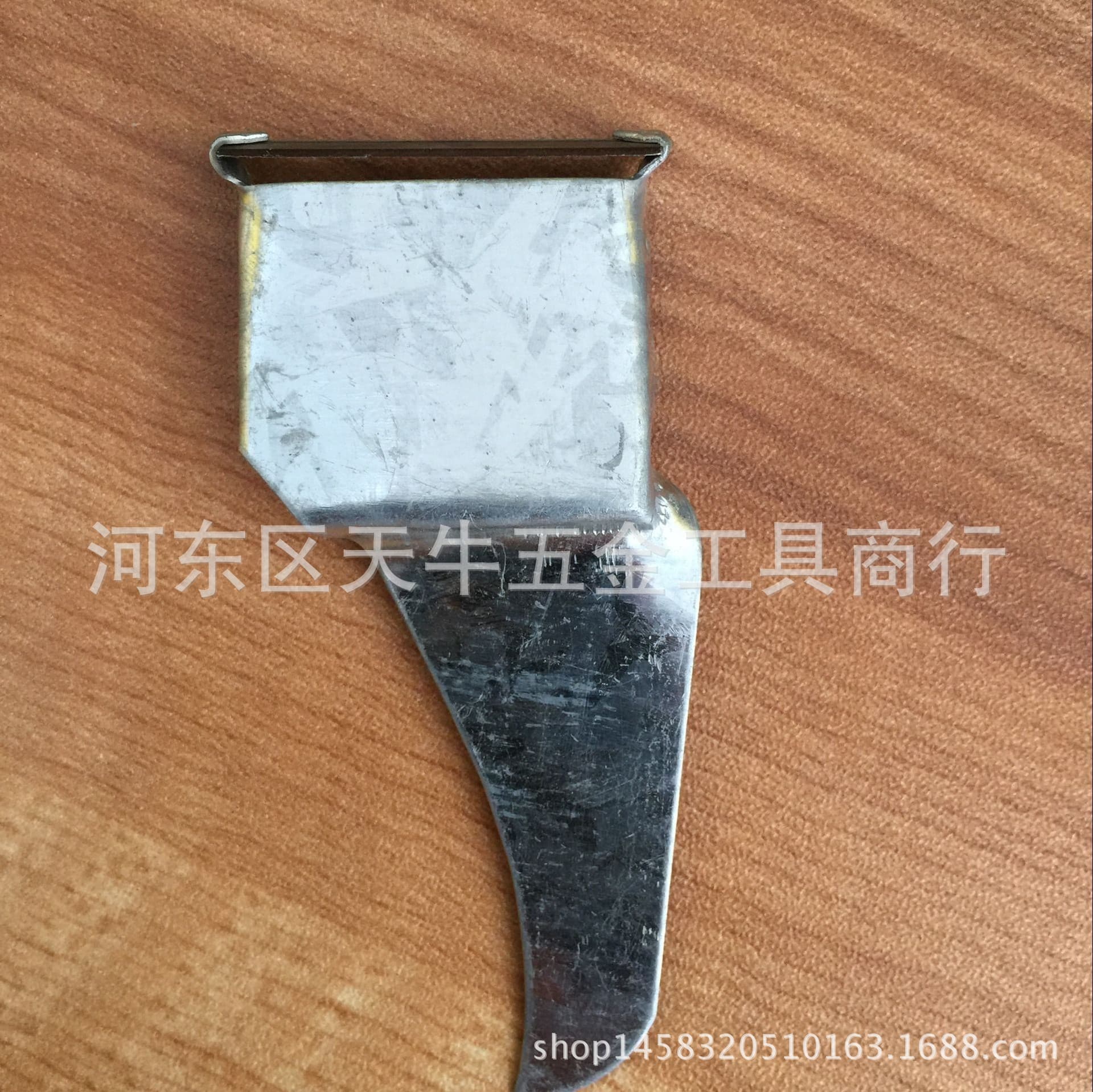 Self-produced Old-fashioned Potato Peeler, Simple Peeling Knife, Iron Sheet Tool, Popular $2 Store Peeler