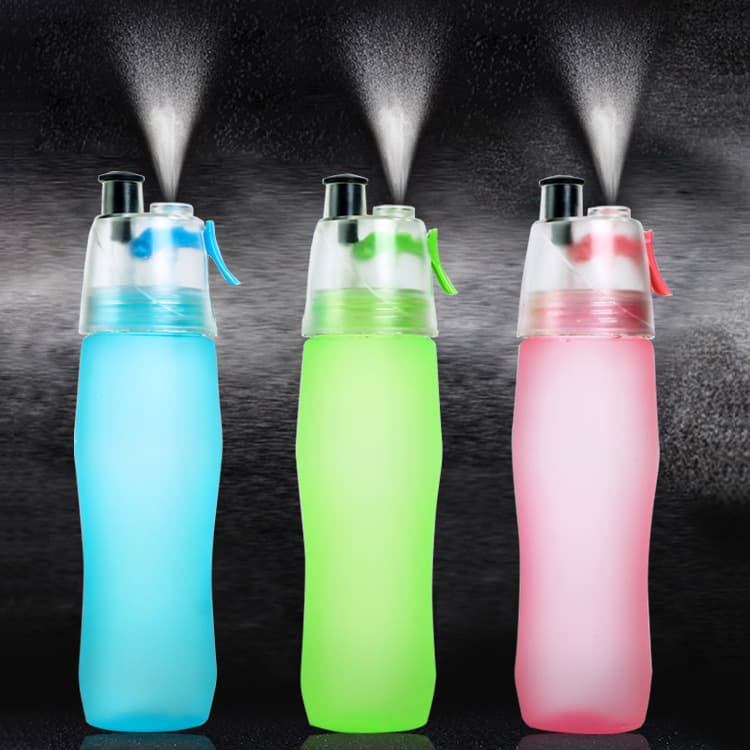 Portable PC Frosted Spray Cooling Water Bottle, Fashionable Creative Sports Fitness Plastic Promotional Single-Layer Cup
