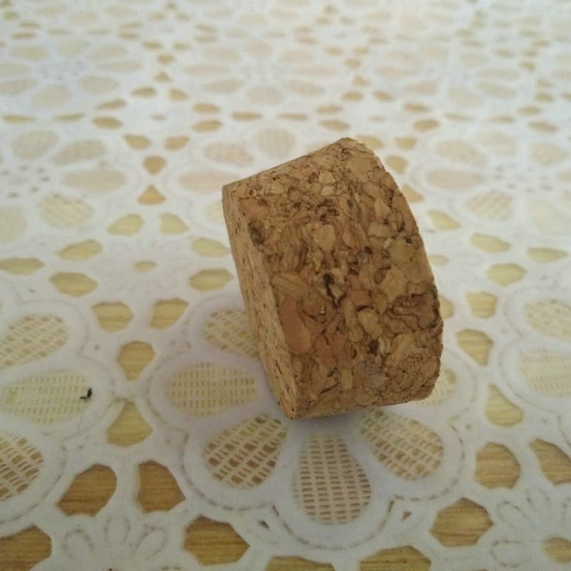 Wholesale composite cork stoppers, large-diameter glass bottle corks, beverage bottle stoppers, various models of wooden plugs