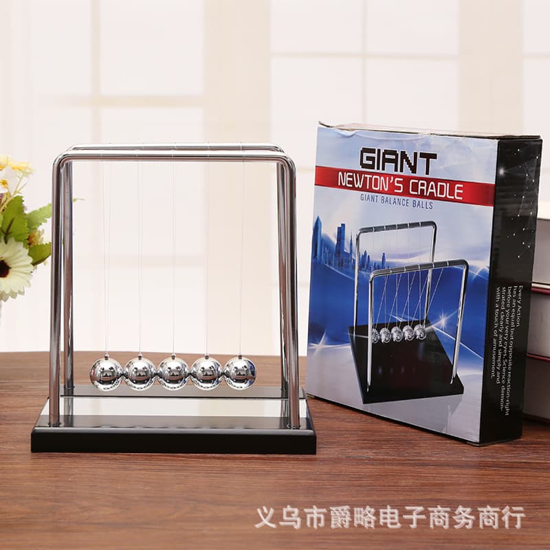 Wooden Base Newton's Cradle Tabletop Decor with Mirror Finish Metal Newton Pendulum Physics Science Pendulum Steel Balance Ball