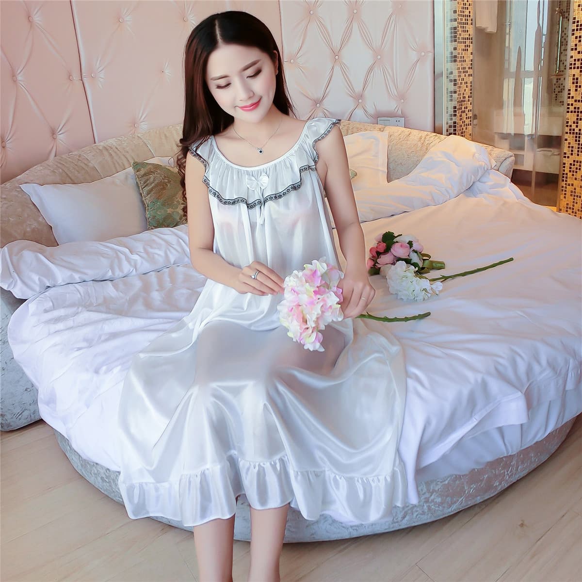 Pure Color Ice Silk Sleep Dress Summer Short Sleeve Women's Sleepwear Plus Size Long Ice Silk Nightgown Home Clothes
