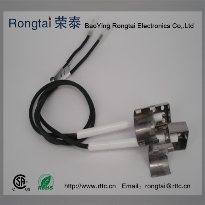 Main furnace ignition needle for gas barbecue grill