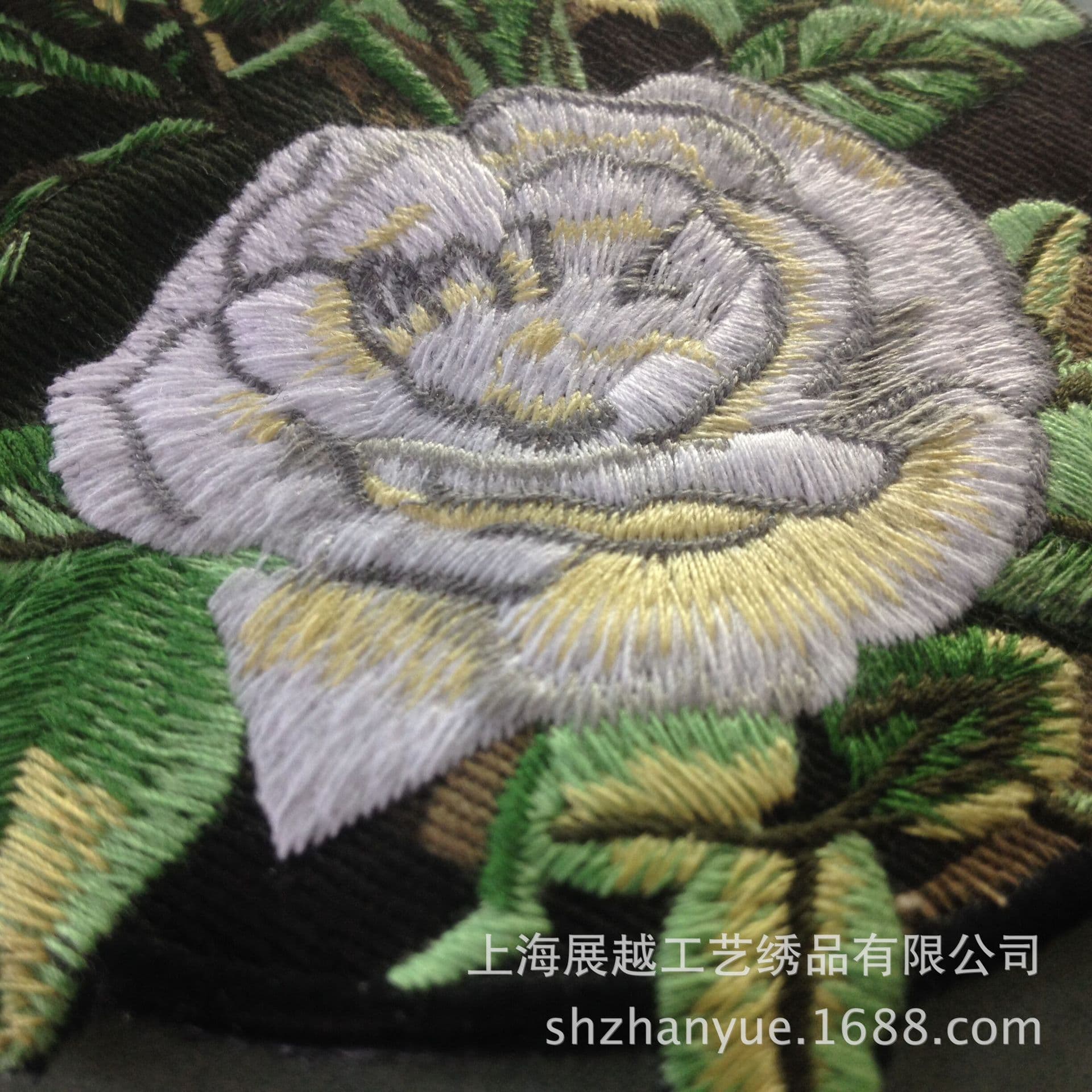 Computer embroidery processing factory, finished garment logo embroidery on T-shirts, jackets, polo shirts, custom embroidery patches for clothing