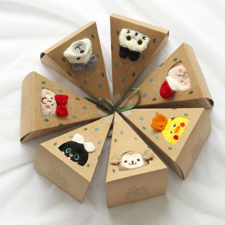 Kraft Paper Triangular Gift Box, New Year Christmas Gift Socks Packaging Box Folding Box Wholesale