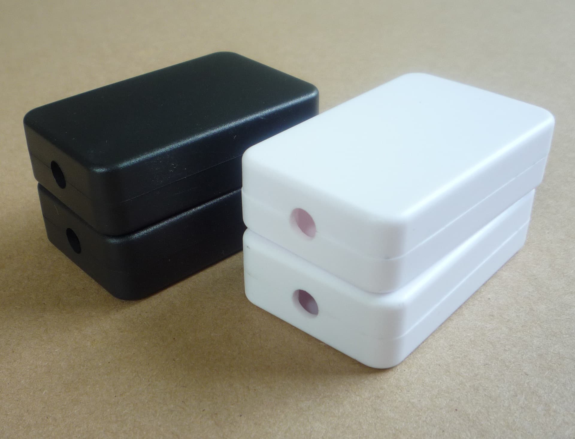 Junction box, wire clip box, small plastic housing 55-35-15