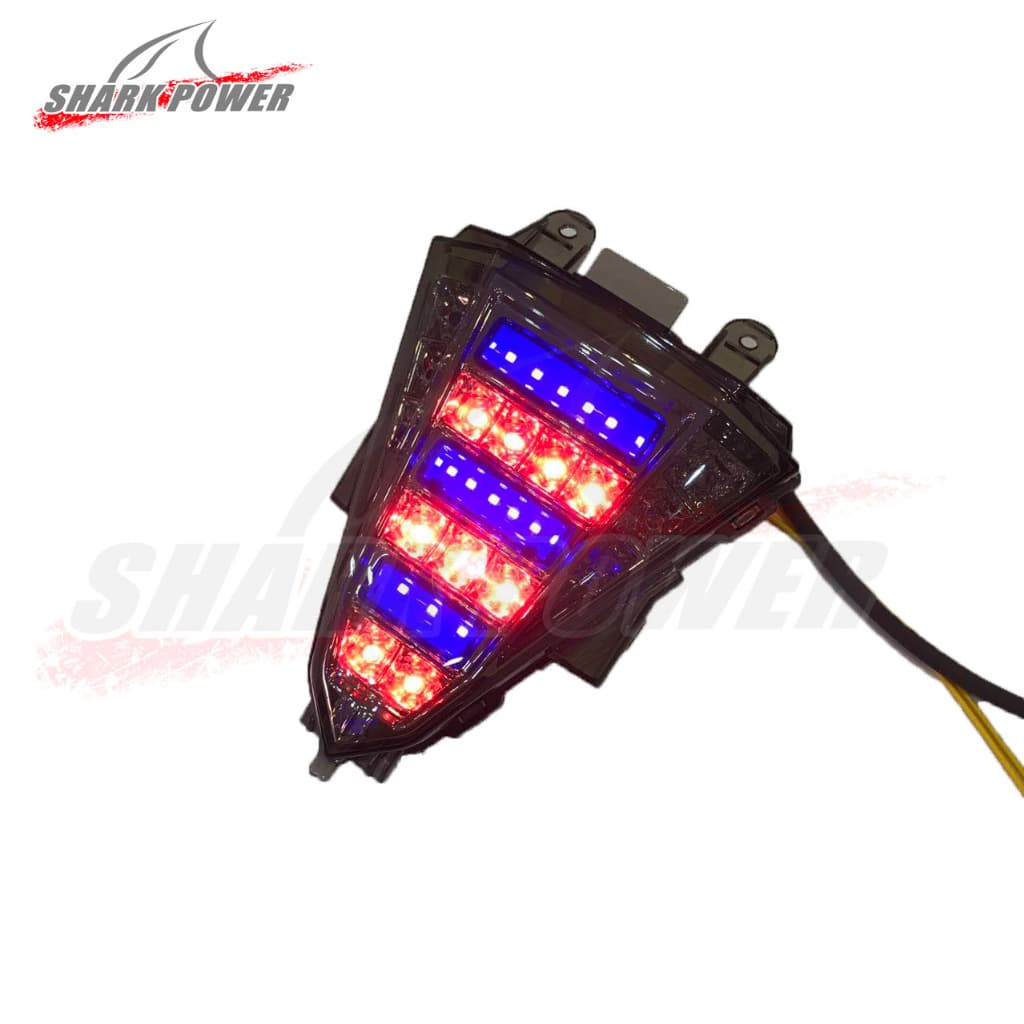 Factory Wholesale Motorcycle Parts Compatible with YAMAHA R15 Modified Tail Light with Brake and Turn Signals