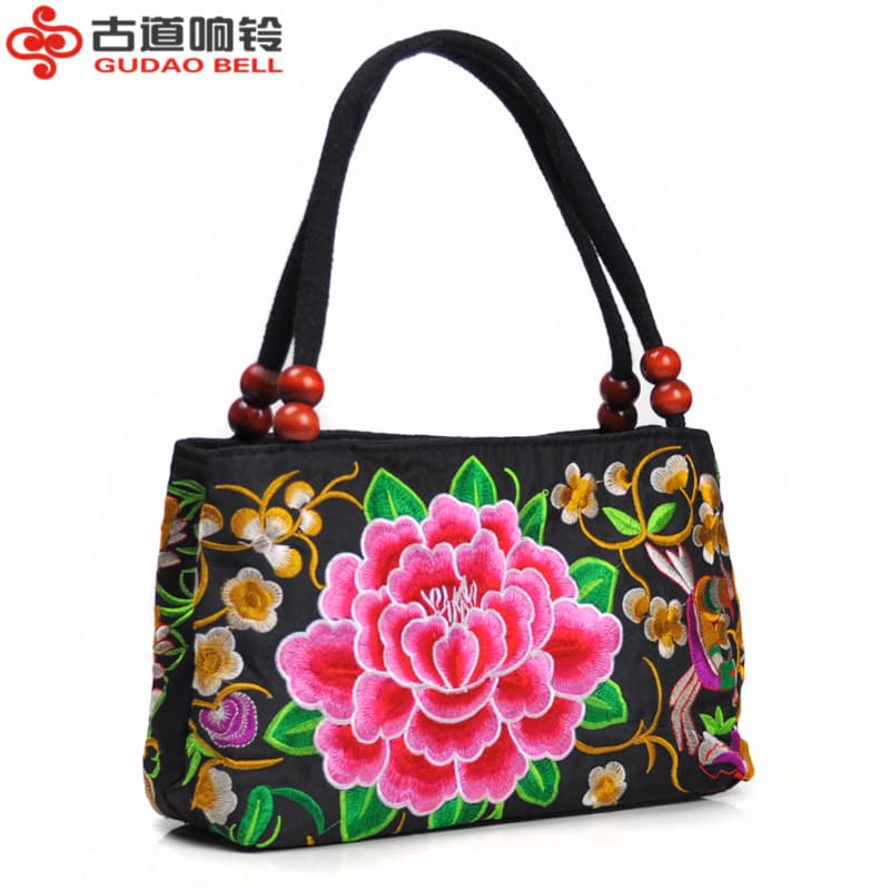 Yunnan ethnic embroidered bags wholesale, double-layer, two-way zipper, wooden beaded handle, embroidered double pocket bag, embroidered handbag.