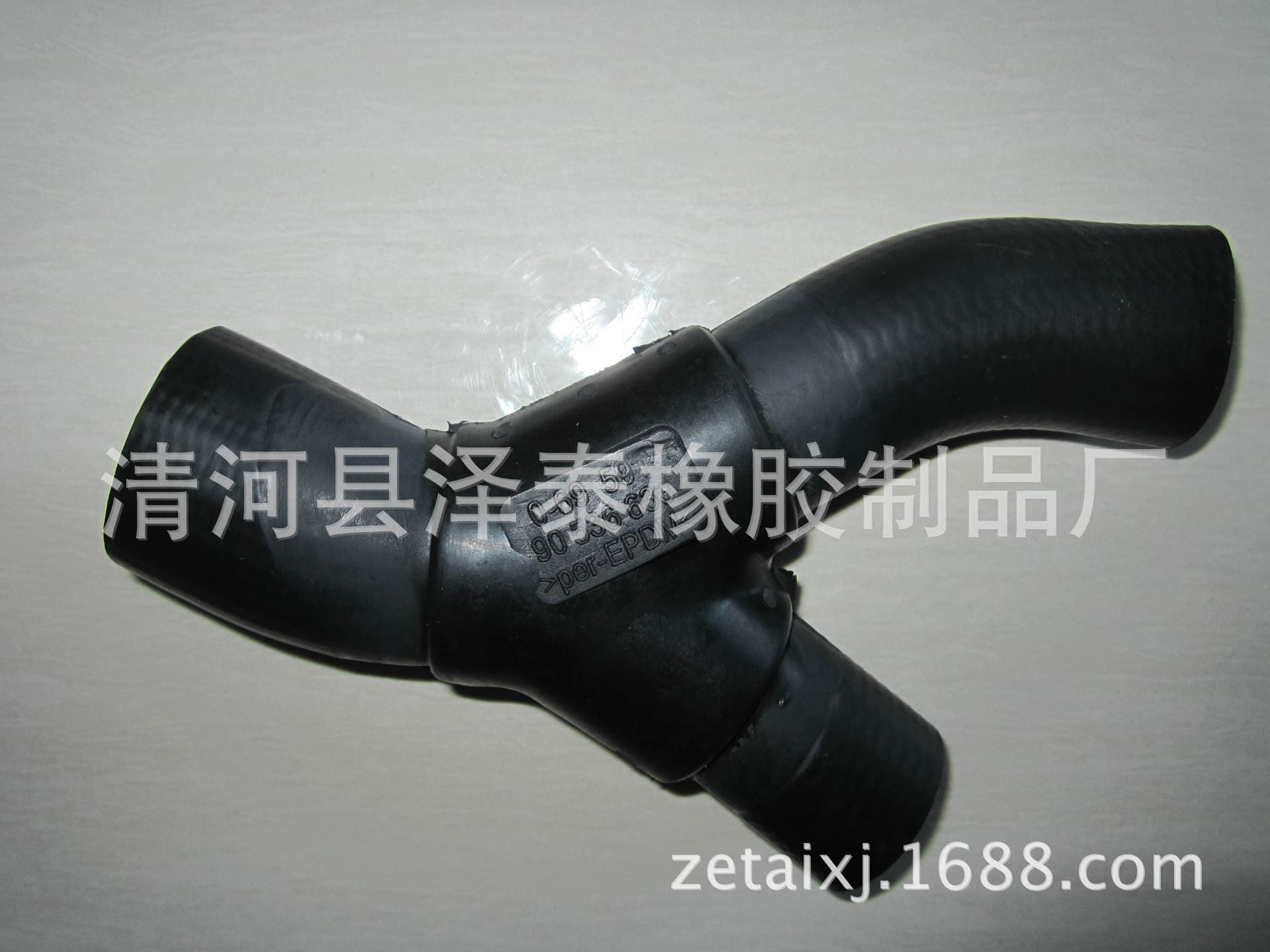 Supply Daewoo Opel Chevrolet Series Water Tank Hose Heater Hose 90531664