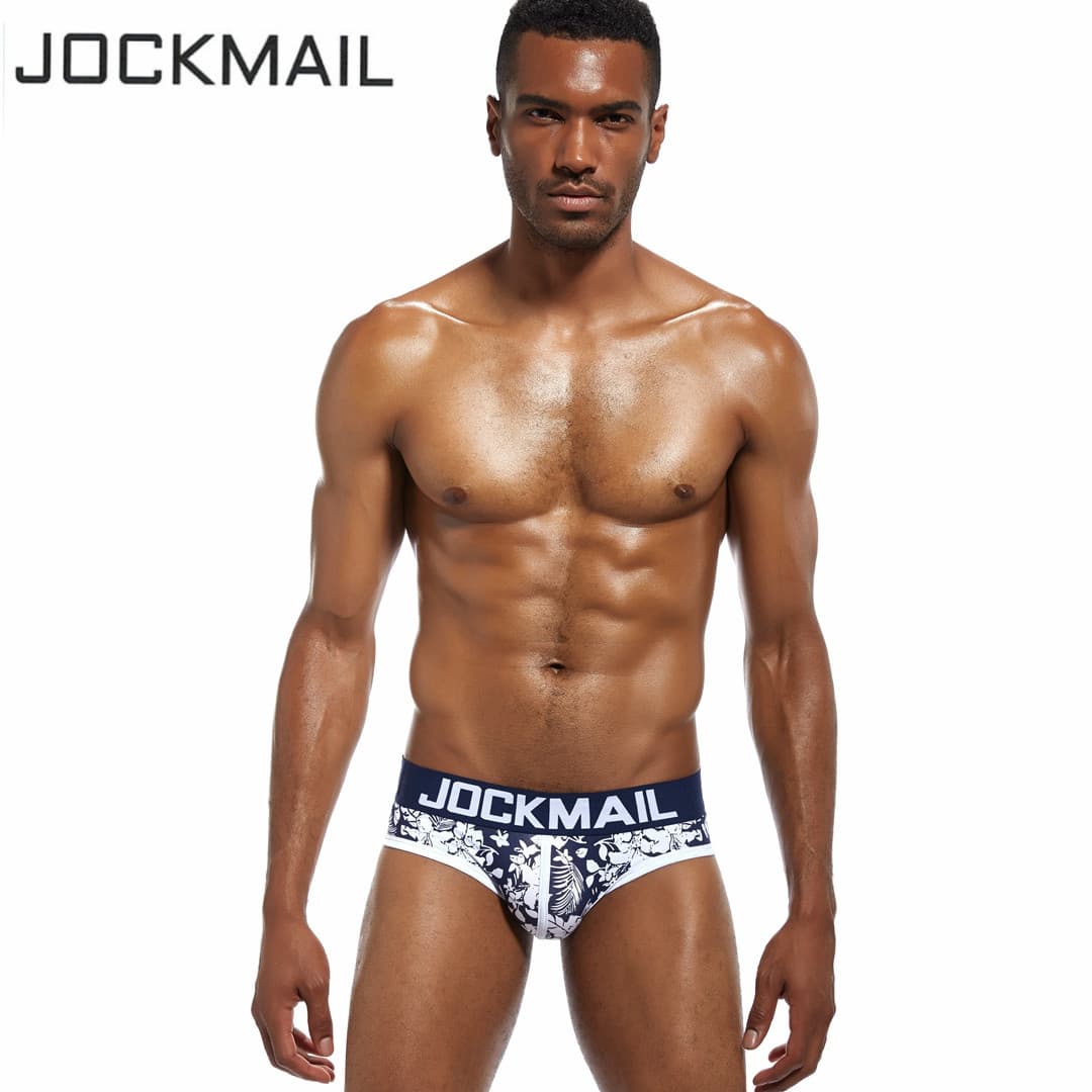 Men's Cotton Printed Briefs Comfortable Low Waist Triangle Underwear Breathable Antibacterial Youth Suitable Innerwear