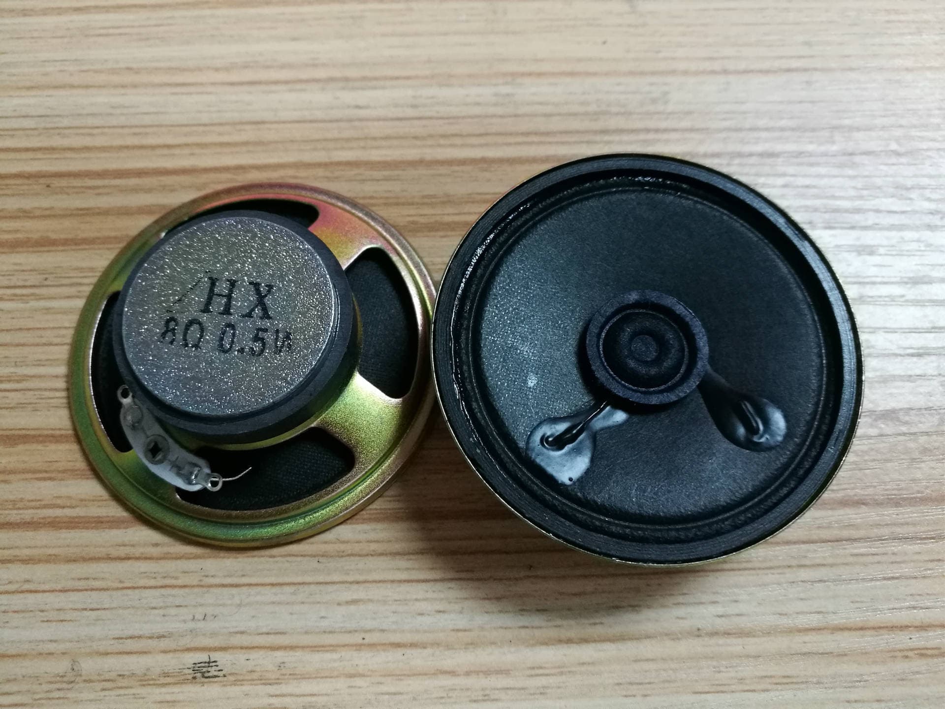 57mm Speaker, 2.25-inch Iron Case Paper Cone 32 Magnet 8 Ohm 0.5W Passive Audio Telephone Speaker Factory Direct