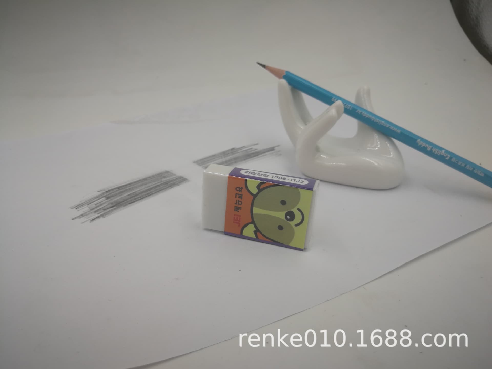 Professional eraser factory 5 Korean cartoon eraser paper-coated eraser PVC material
