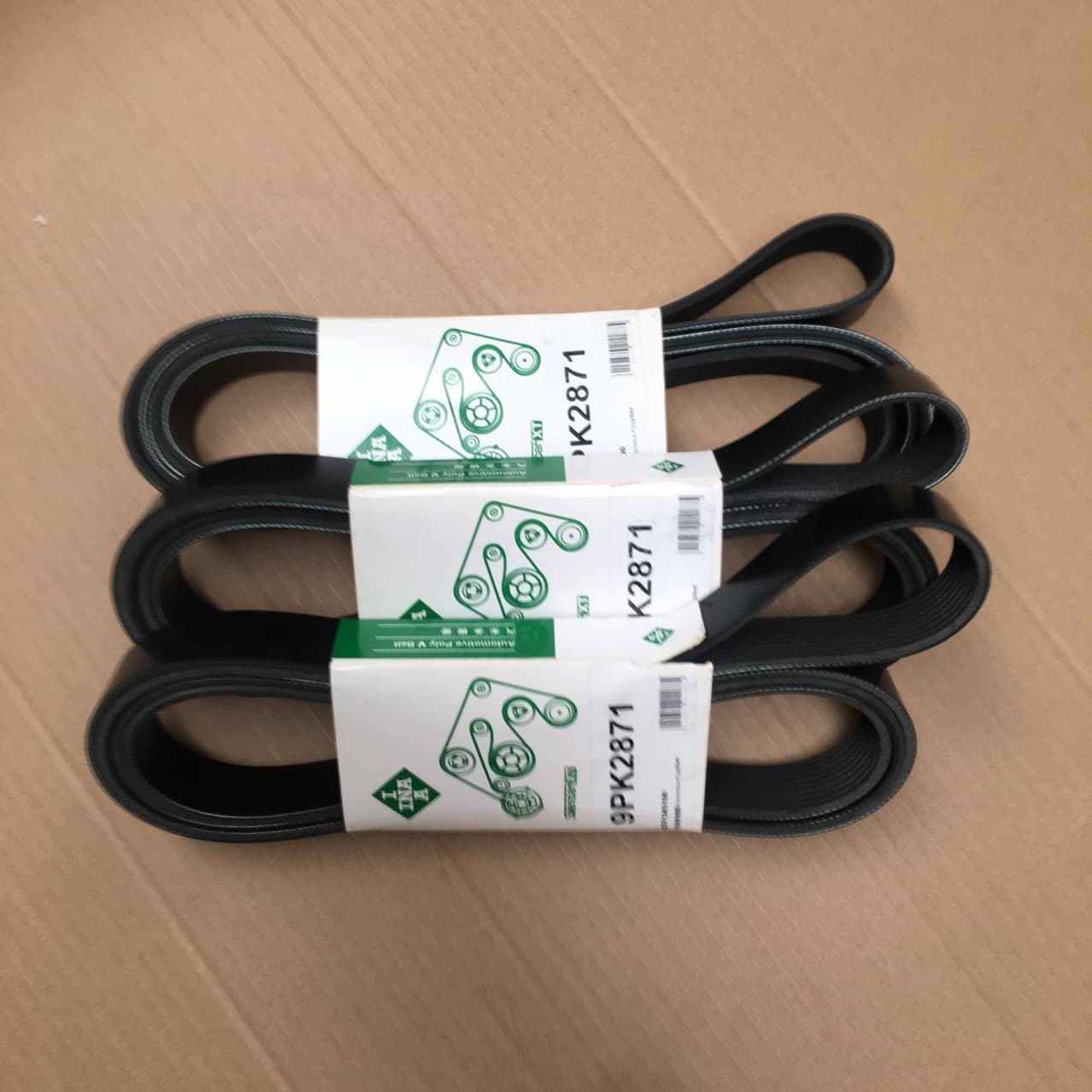 Water Pump Belt for Mercedes-Benz Actros Truck Parts, Engine Water Pump Belt for Mercedes-Benz Pump Truck