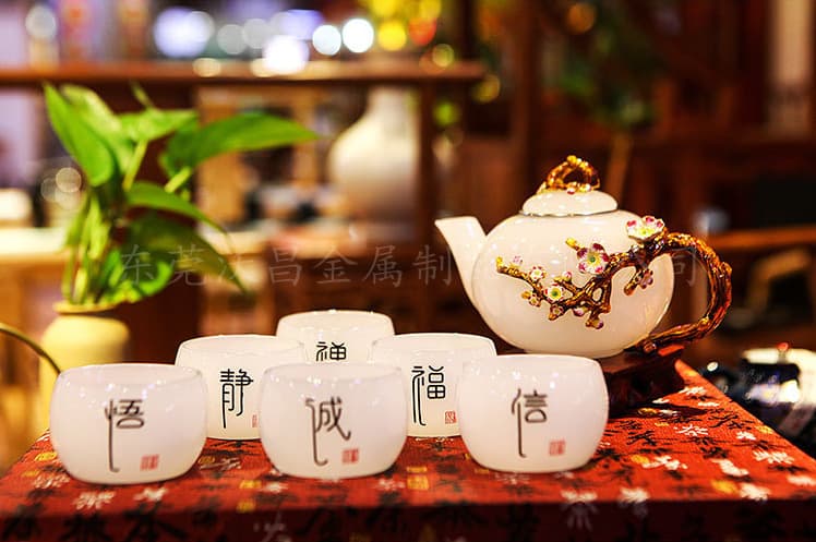 Enameled White Porcelain Kung Fu Tea Set - Exquisite Enameled Fair Cup with Metal Accessories Manufacturer