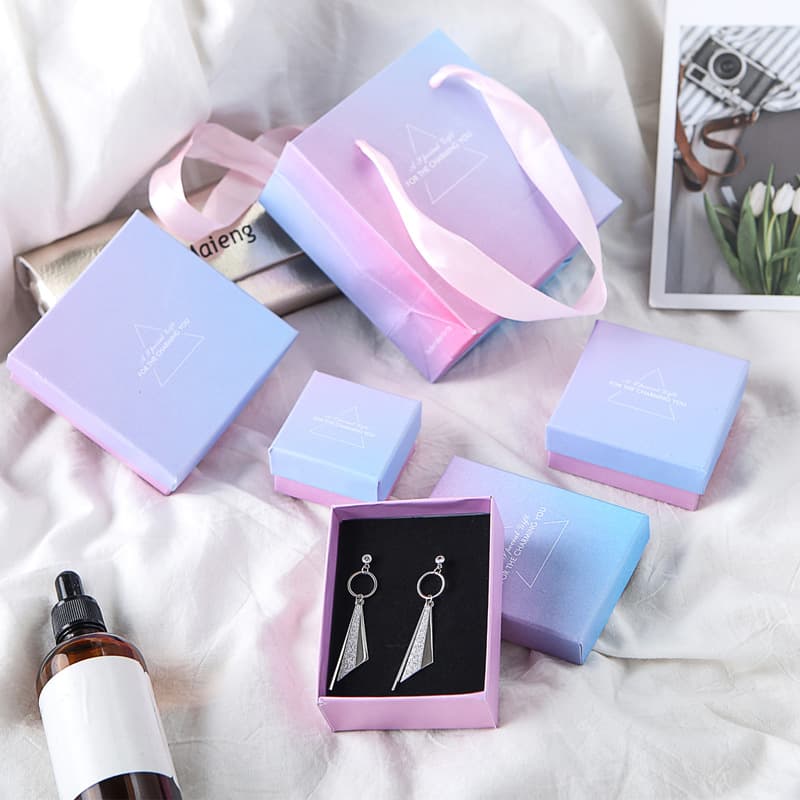 In-Stock Wholesale Jewelry Box Gradient Lid and Base Jewelry Packaging Gift Box Ring Box Bracelet Beaded Bracelet Earring Jewelry Box