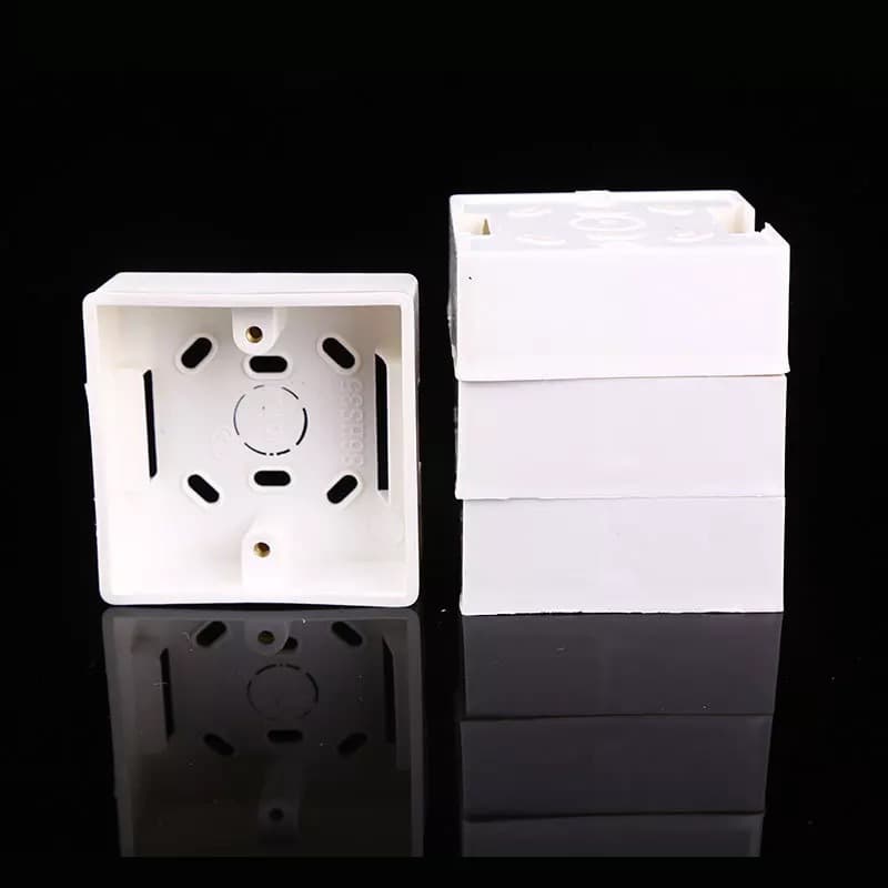 Stock Wholesale PVC Plastic Wire Box Home Decoration Flame-Retardant Wall Switch 86-Type White Flame-Retardant Surface-Mounted Junction Box