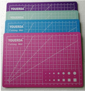 You Er Da YOUEADA A5 Professional Cutting Board PVC Mat Cutting Board A5 Design Engraving Model Board